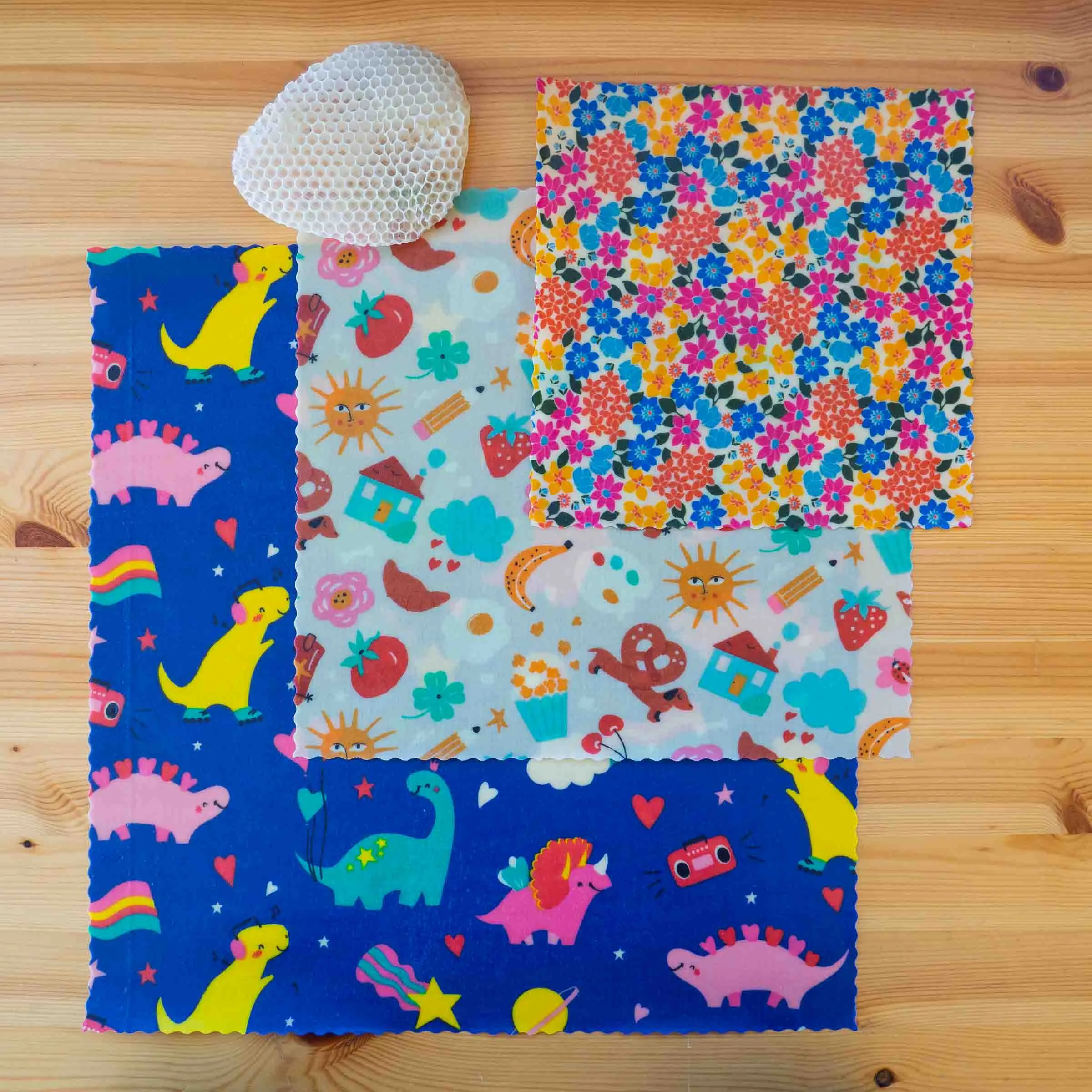 Pack "Découverte" de 3 bee wraps taille Small, Medium et Large, collection "Gouter" - L'abeille qui emballe